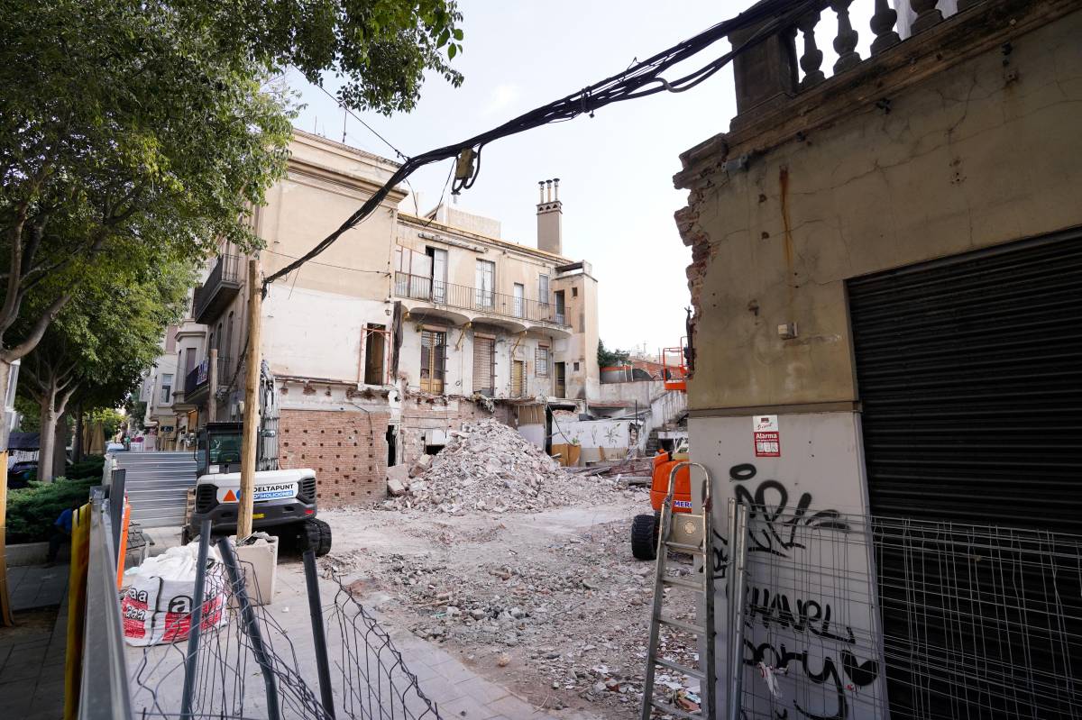 FOTOS | L'antic edifici de 'El Toc al 2' ja és història de Sabadell