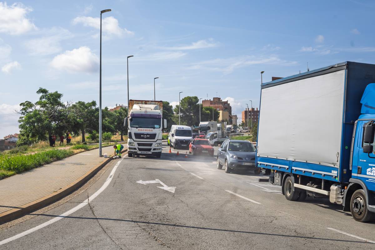 Un accident provoca llargues cues a la sortida de Sabadell