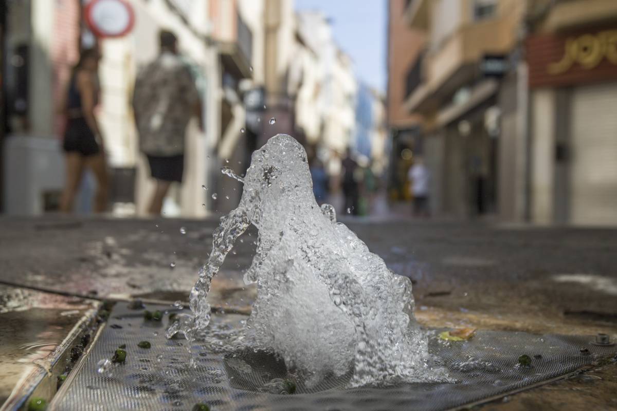 FOTOS | Les fonts de Terrassa tornen a brollar