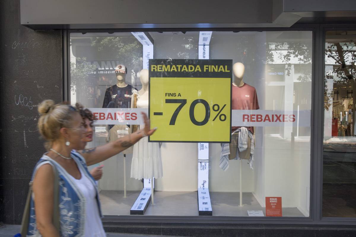 Les rebaixes afluixen amb el pas de l’estiu tot i el bon inici