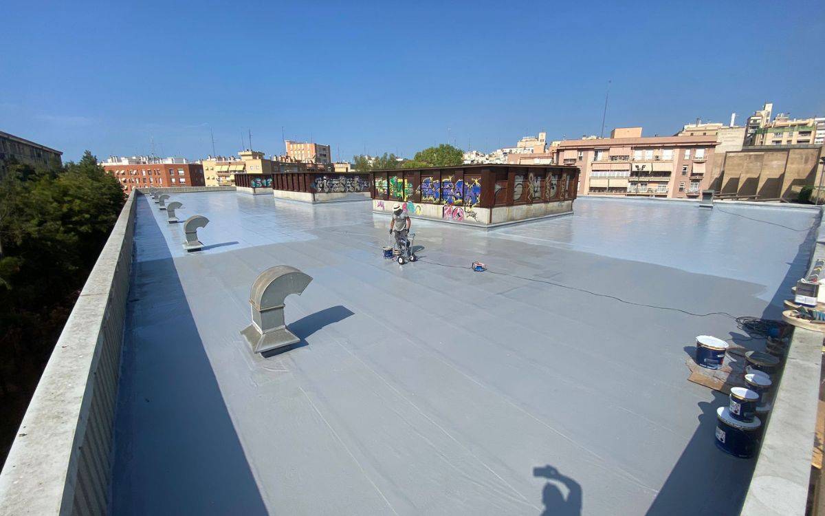 Tarragona prepara el Palau Firal per a la instal·lació de plaques solars amb la rehabilitació de la coberta