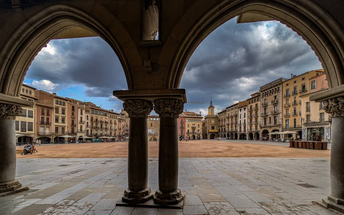 Cel de pluja des de la plaça Major de Vic, juliol del 2025.