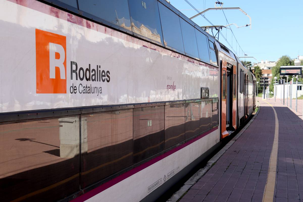 Retards de 20 minuts als Regionals sud per un tren avariat a l'estació de Bellvitge