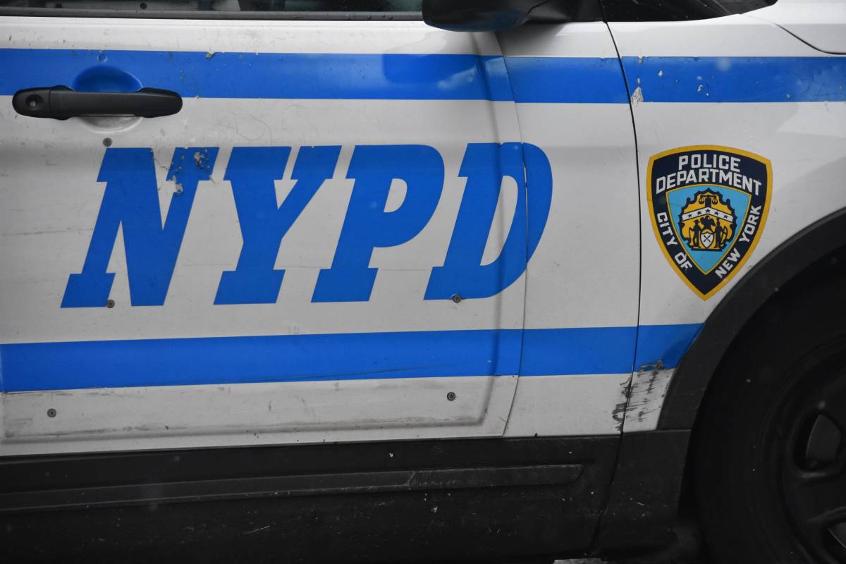 Un adolescent obre foc al mig de Nova York i fereix tres persones