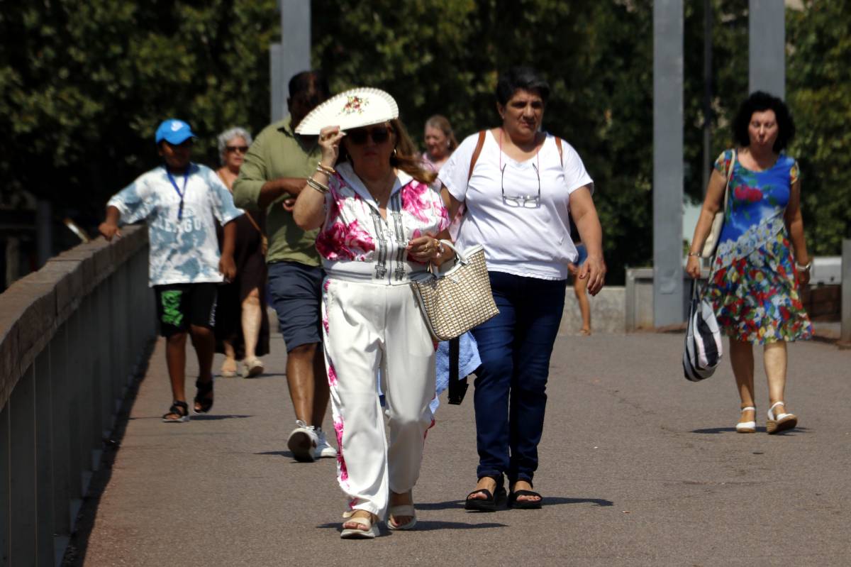 Ponent afronta el pic de l’onada de calor amb màximes que freguen els 43 graus