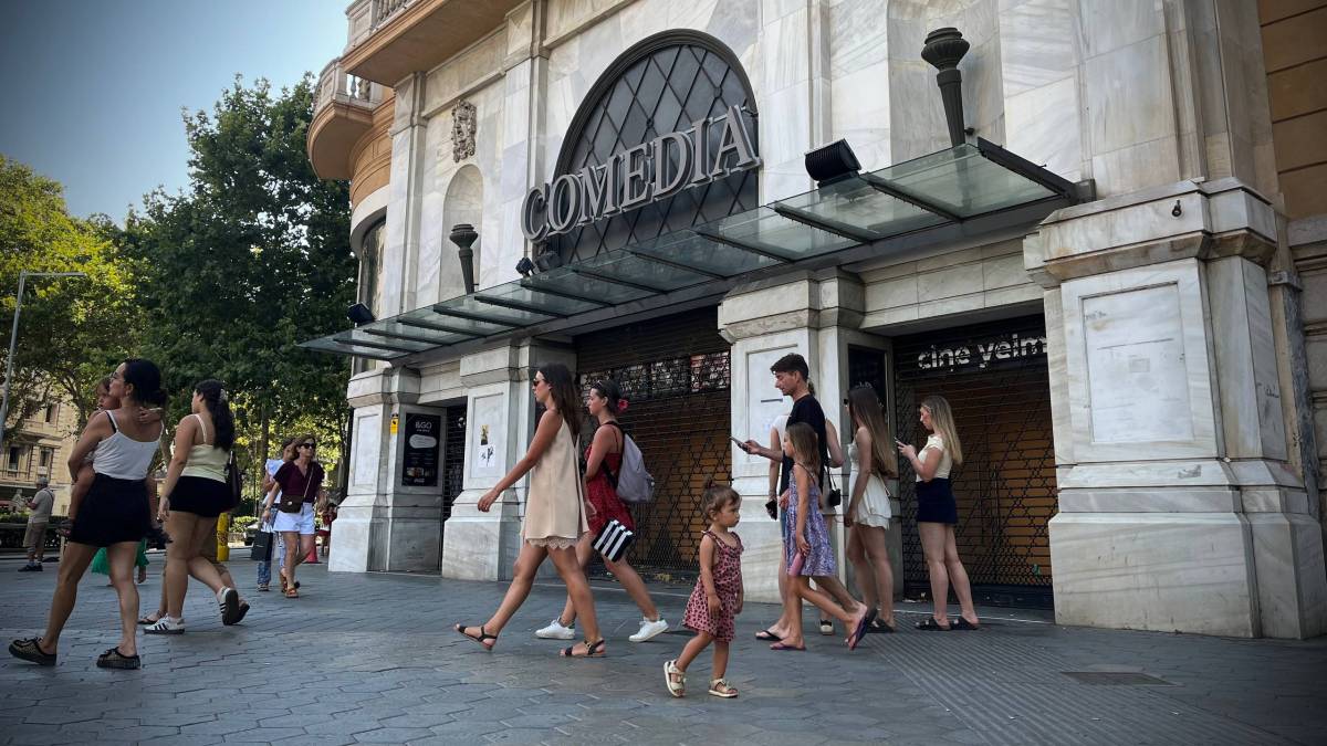 Batalla veïnal contra el Museu Thyssen a l'antic cinema Comèdia: «Mutila totalment l'antic palau»