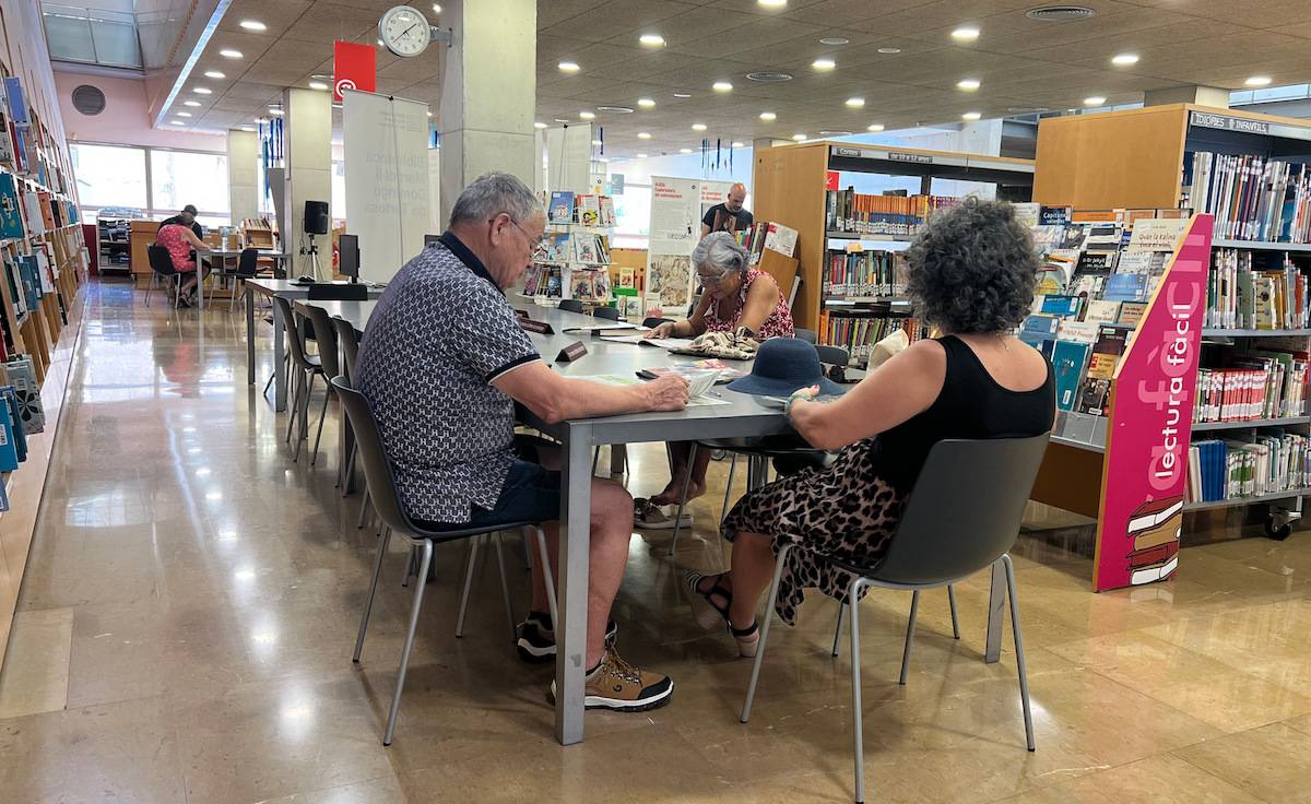 La calor s’alia amb les biblioteques: frescor i cultura sense consumisme