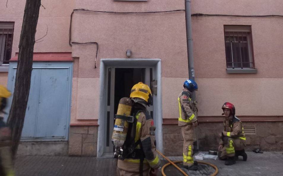 Mor una dona en un incendi a Terrassa