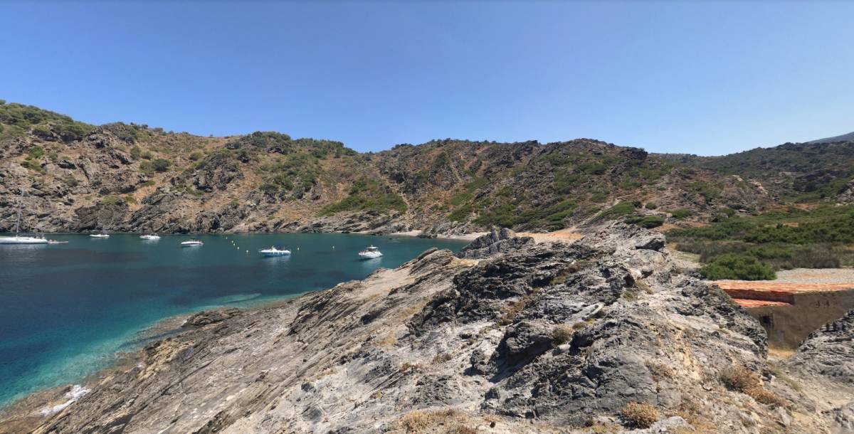 Cala Taballera: la platja paradisíaca de la Costa Brava amb aigua turquesa i poc massificada