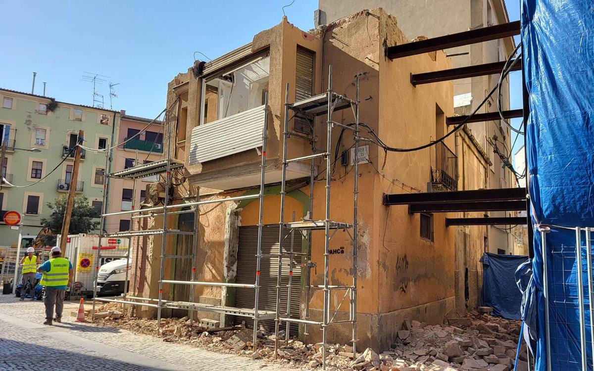 Manresa enderroca tres edificis al Centre Històric per seguretat i per impulsar habitatge assequible