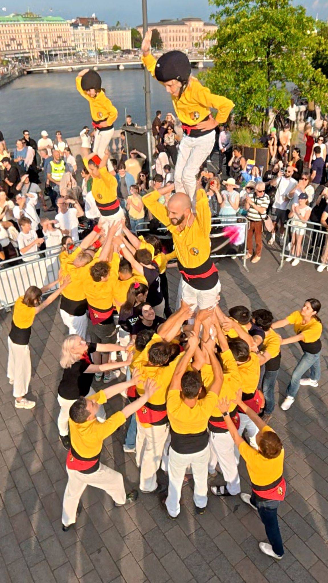 Sabadell deixa empremta en la primera diada castellera nòrdica a Estocolm