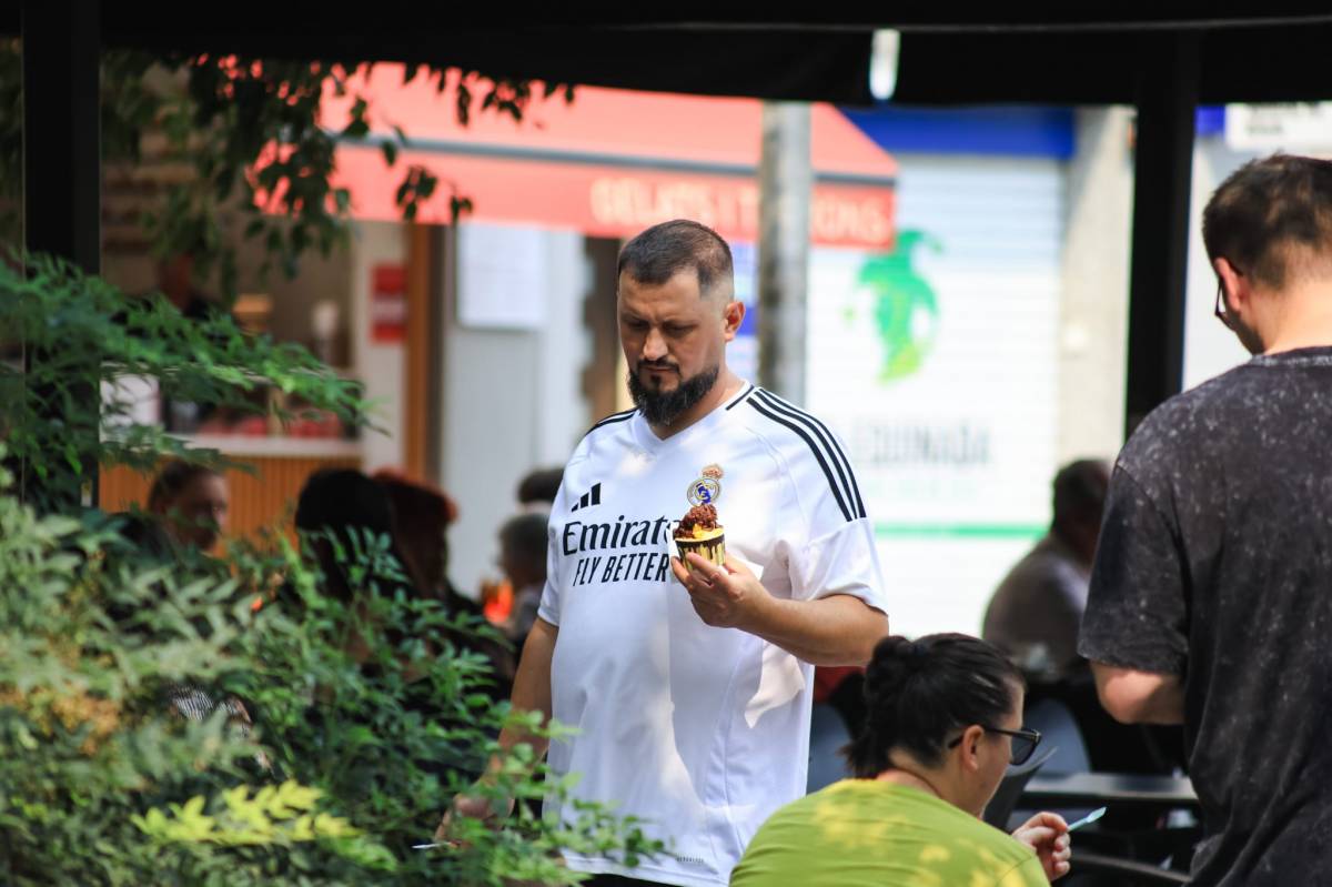 L`onada de calor a Sabadell aquest diumenge - VÍCTOR CASTILLO L`onada de calor a Sabadell aquest diumenge