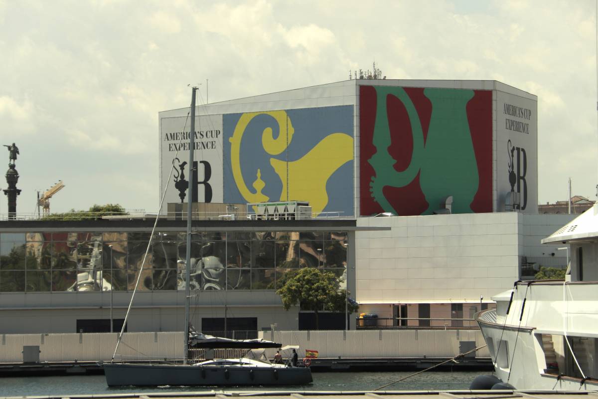L'espai on s'ubicava l'America's Cup Experience, encara mab la imatge visible - Blanca Blay / acn