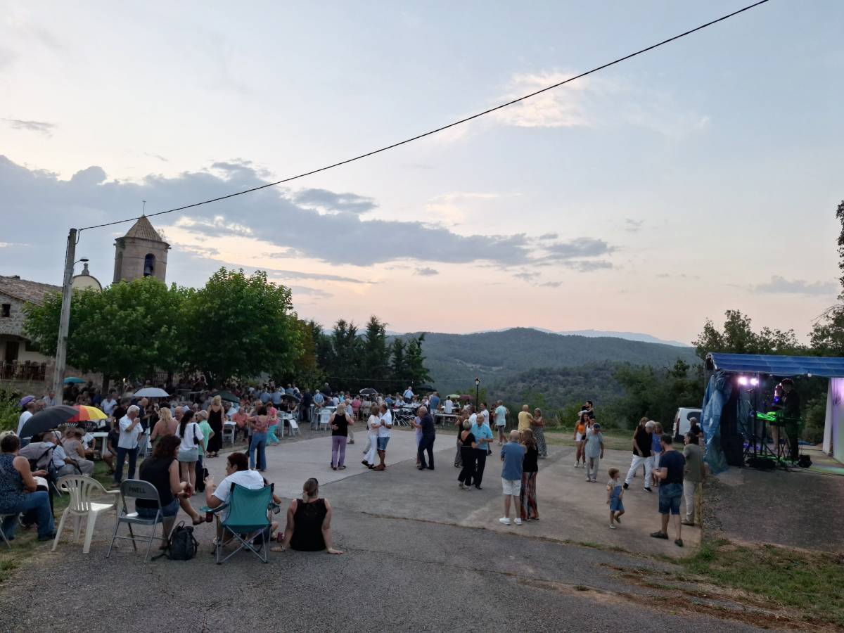 Festa major de Madrona  - Lídia  Rosells i Sílvia Casals