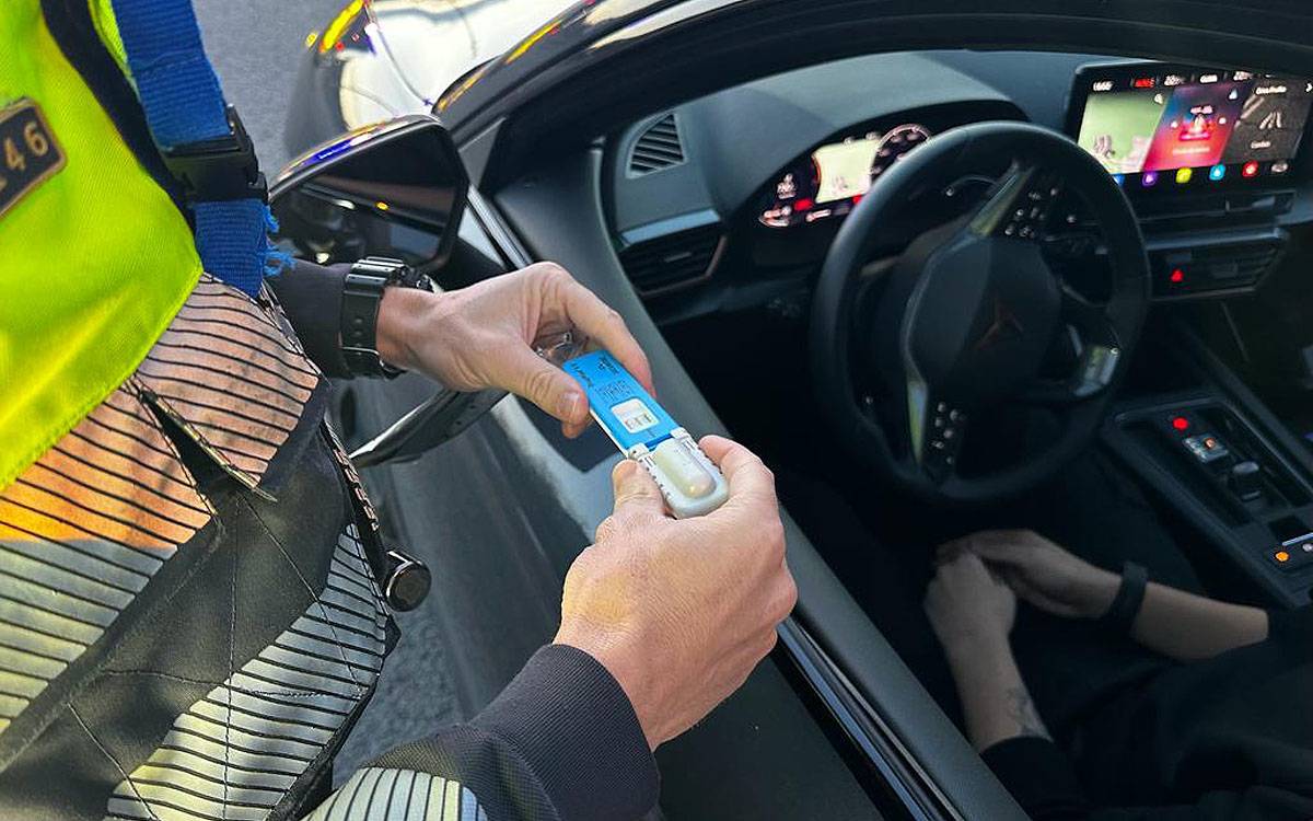 Imatge d'arxiu d'un control d'alcoholèmia - Mossos