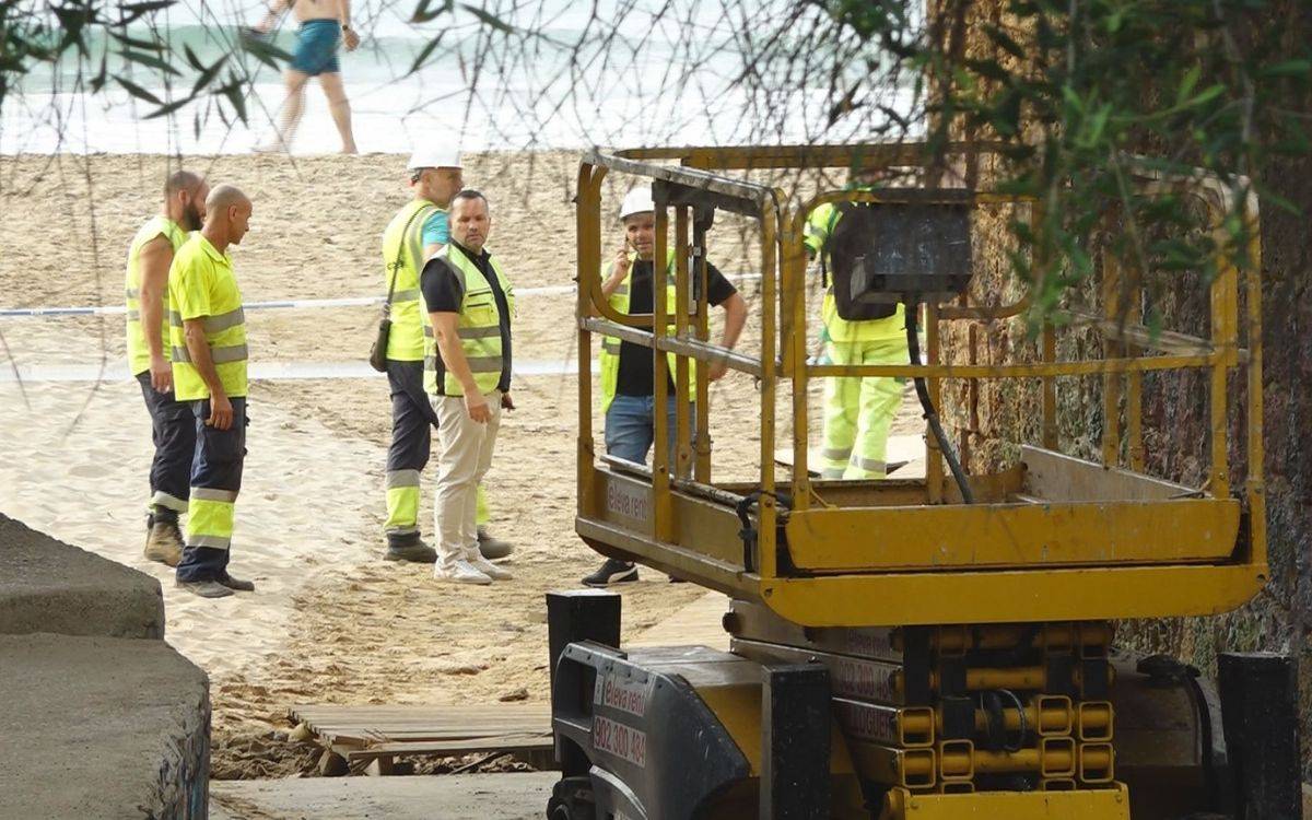 Comencen les obres de reparació del túnel d'accés a la platja Llarga per Cala Romana