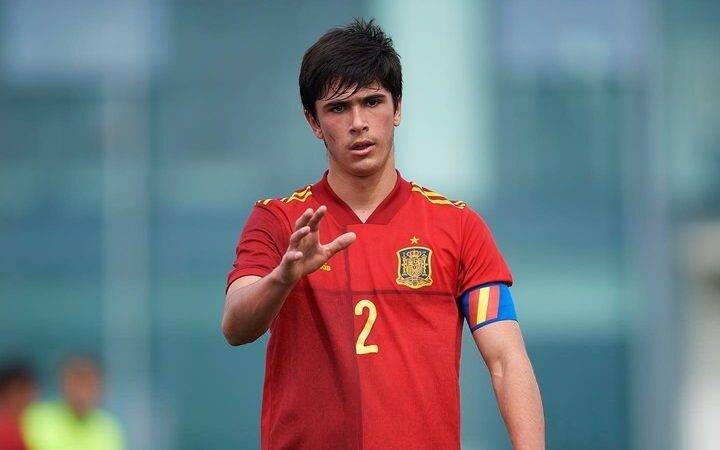 Carlos Alemán completa la defensa del CE Sabadell