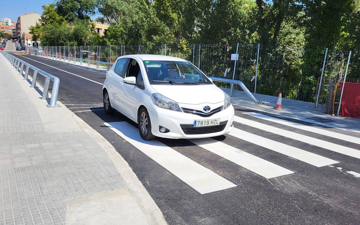 Els primers vehicles ja circulen pel Pont de Sant Francesc després de vuit mesos d'obres