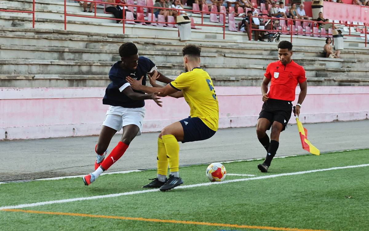 El CE Manresa goleja el Castelldefels en el setè amistós de pretemporada