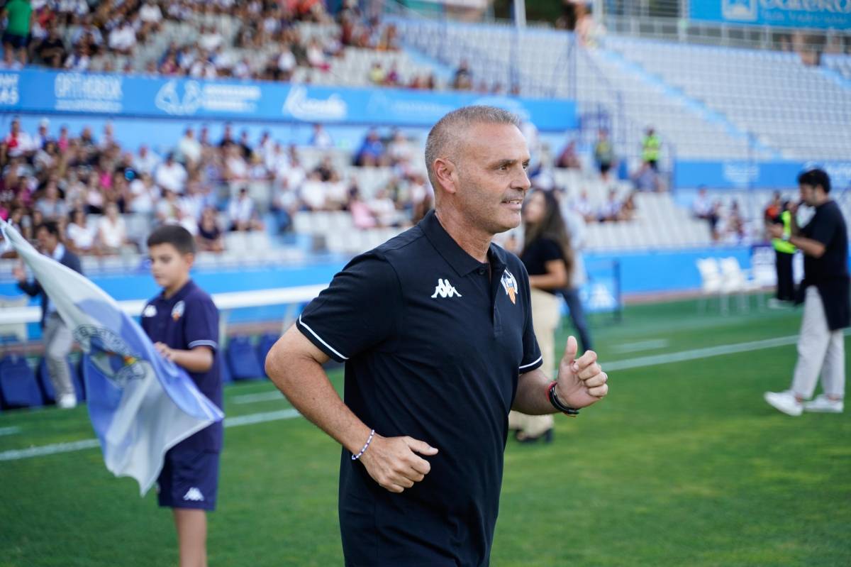 Presentació CE Sabadell 25-26 - David Chao Presentació CE Sabadell 25-26