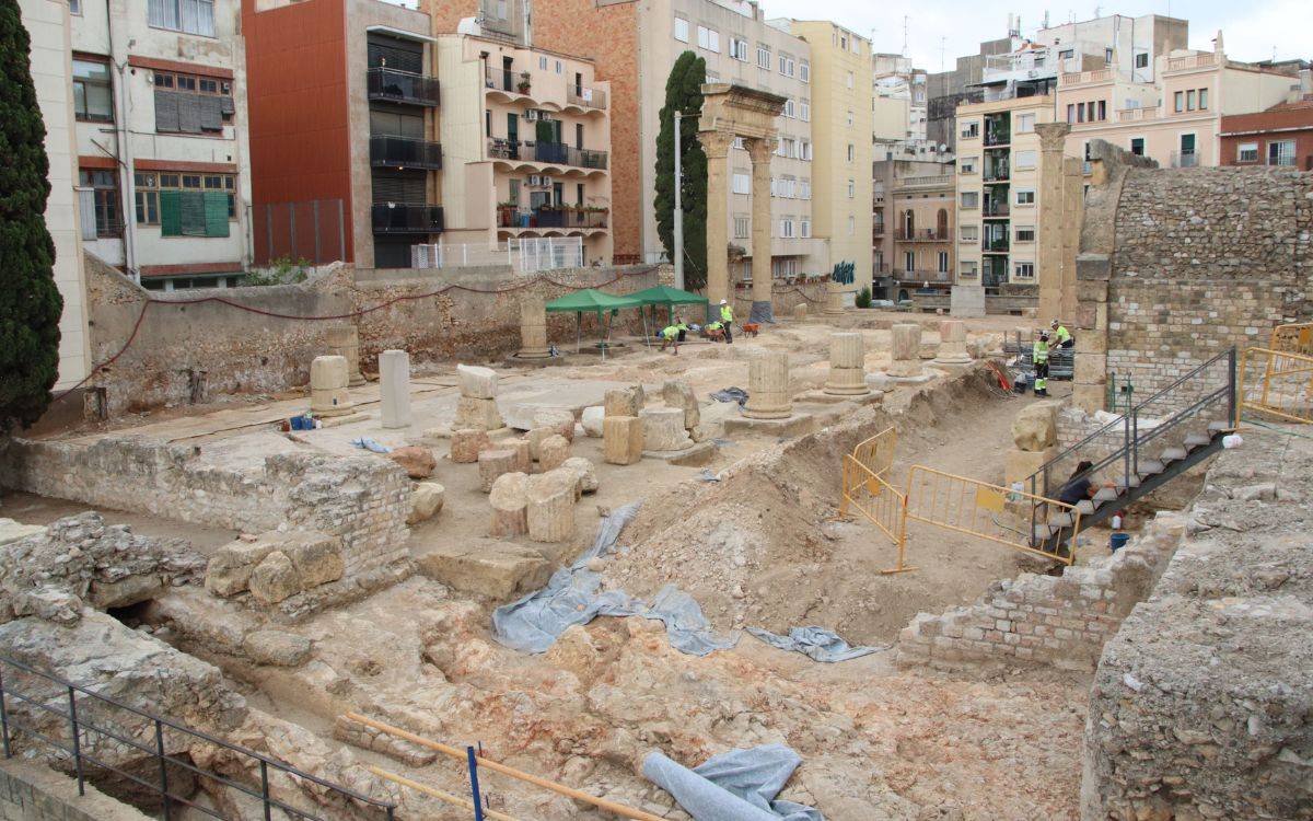 Les obres del Fòrum de la Colònia tallen el carrer Cervantes de Tarragona