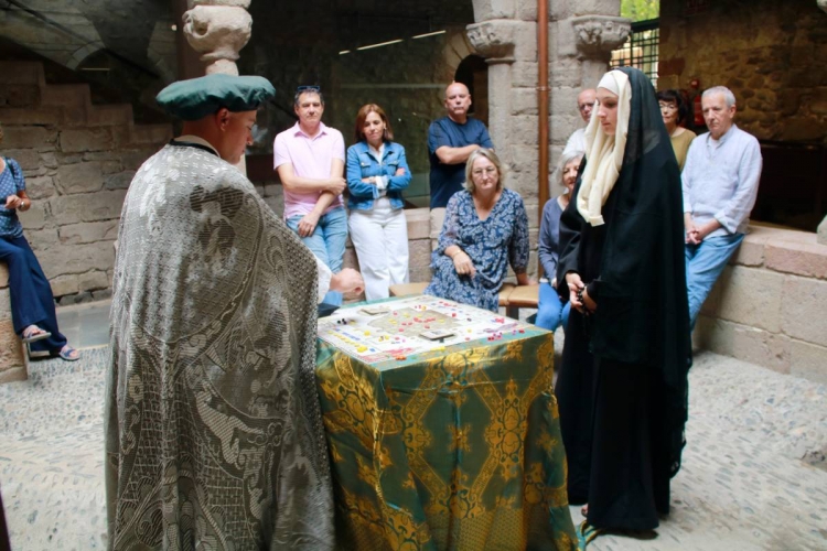 Un joc de taula recrearà la història mil·lenària de Sant Joan de les Abadesses 
