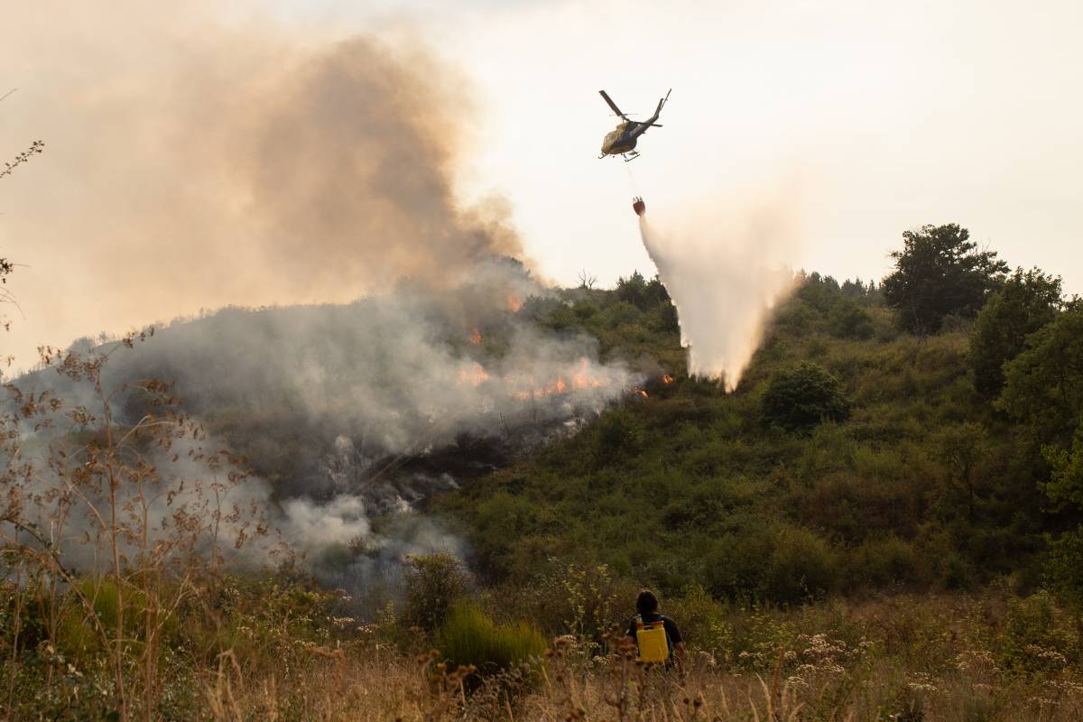 Feijóo planteja un registre de piròmans mentre acusa Sánchez de paràlisi contra els incendis