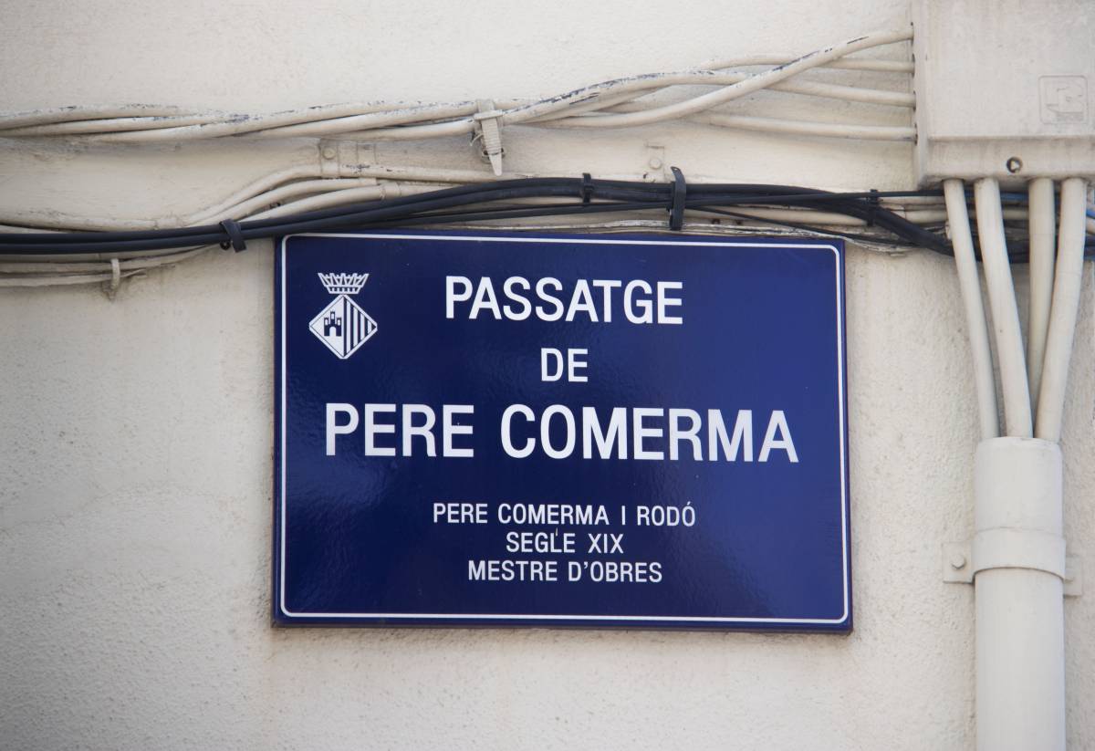 Placa del carrer - Uma Jareño