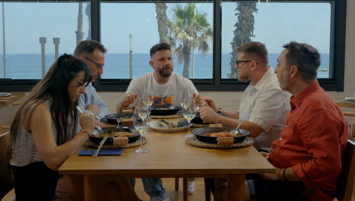 Denuncien que un restaurant guanyador de «Joc de cartes» no utilitza el català