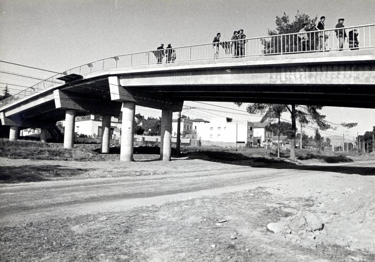 Passeig del Ferrocarril de les Fonts 1983 - Arxiu Diari de Terrassa Passeig del Ferrocarril de les Fonts 1983