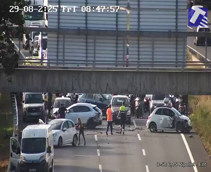 Un accident múltiple deixa llargues cues a la C-58