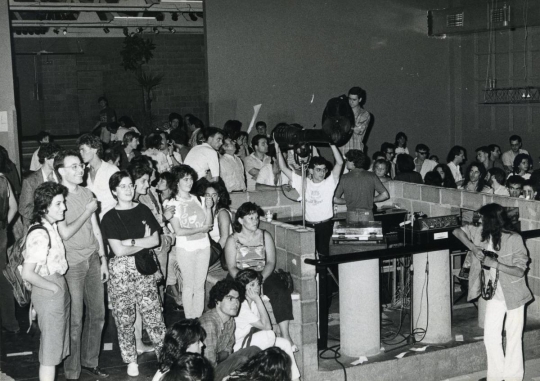 Discoteca La Nau: de la fàbrica al ball i les copes