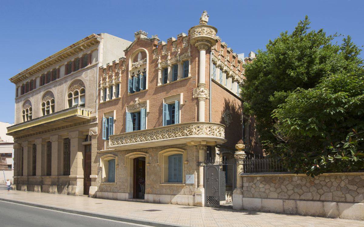 Reus perd un altre espai emblemàtic en pocs dies: tanca el bar del Jardí de la Casa Rull