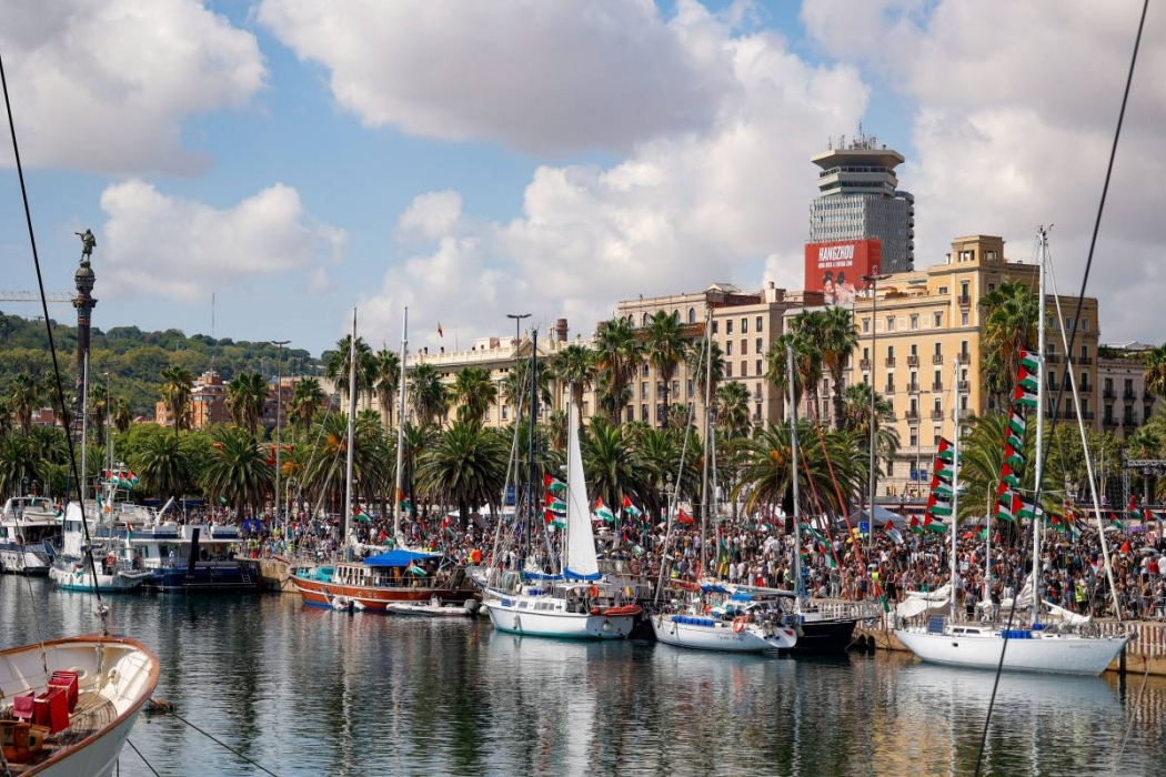 La Flotilla d'activistes i polítics que anava cap a Gaza torna a Barcelona pel mal temps