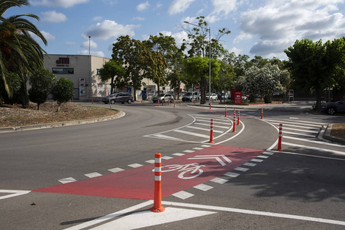 Carril bici al polígon D’en Botet de Mataró - Josep Cano / Diputació de Barcelona Carril bici al polígon D’en Botet de Mataró