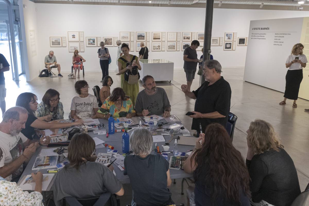 Moguda "sketcher" a Terrassa per acomiadar l'exposició de David Chaler