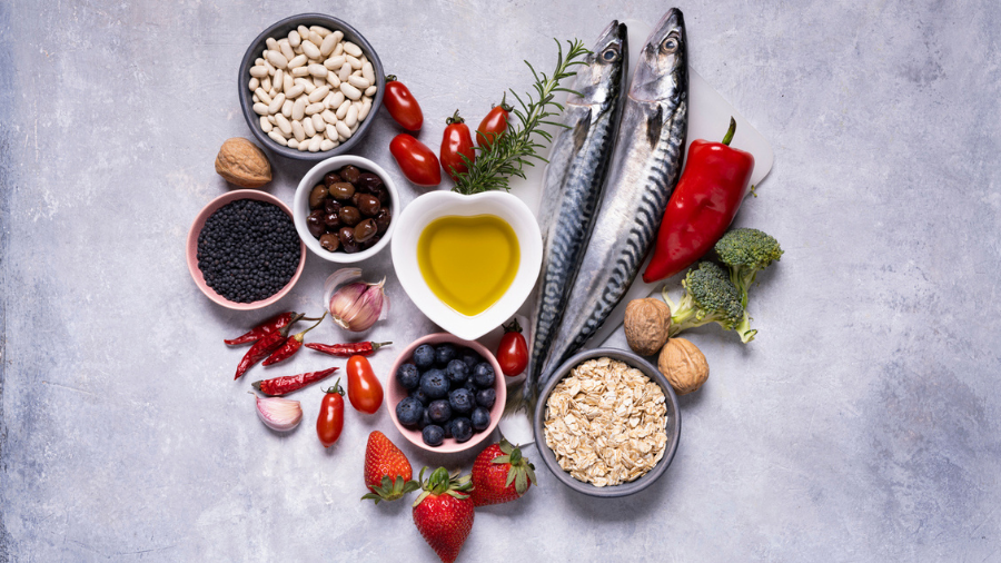 Dieta mediterrània: com adaptar-la per a majors de 50 anys