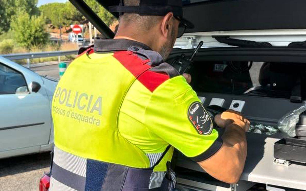 Detinguda a Cambrils una conductora per triplicar la taxa d'alcohol i provocar un accident a l'A-7