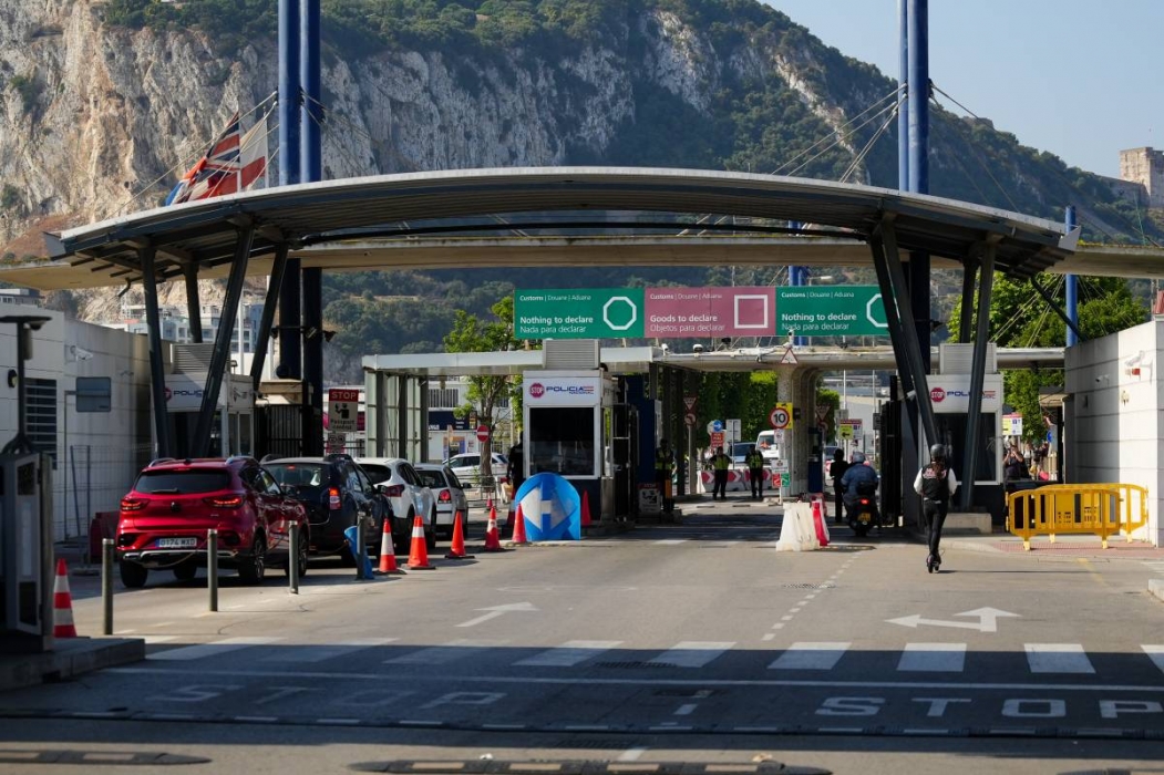 De la «conquesta» al referèndum per continuar al Regne Unit: el fil roig entre Catalunya i Gibraltar