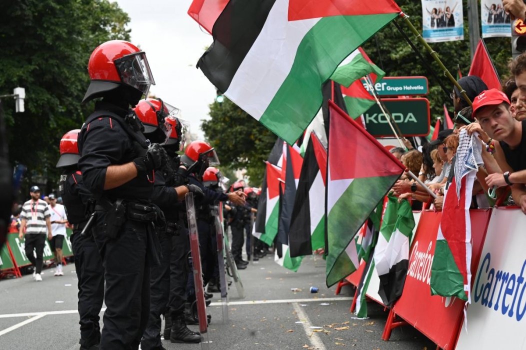 La Vuelta cancel·la una etapa per les protestes contra Israel