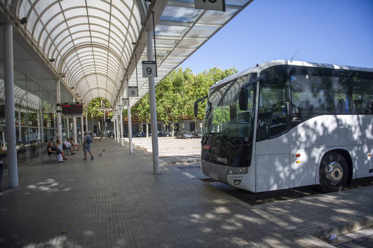 Queixes de conductors i usuaris per l’estació d’autobusos: "Moltes vegades els lavabos estan tancats"