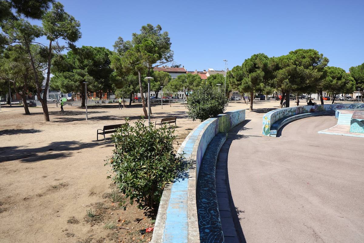 Estat actual de la plaça del Treball - Víctor Castillo Estat actual de la plaça del Treball