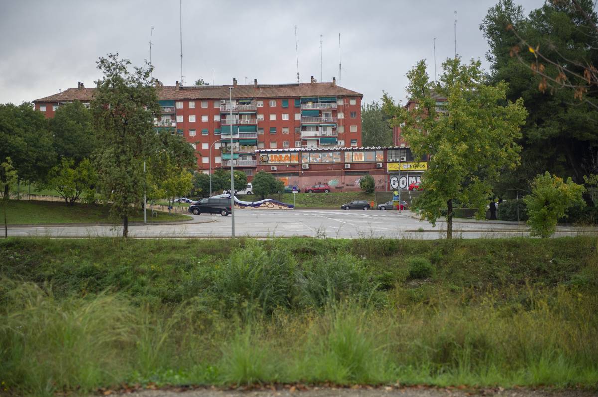 Can Parellada reclama al Pla de Barris solucions com el segon pont d’accés