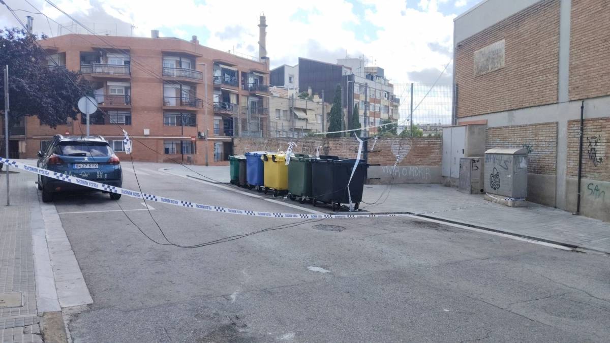Reobert el carrer Mallorca de la Maurina després de la caiguda de cables de telefonia
