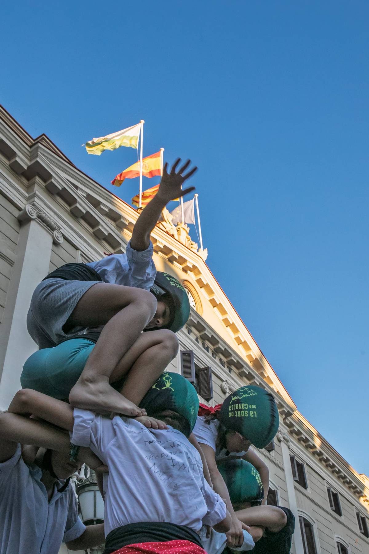 Assaig dels Saballuts a la plaça de Sant Roc a la Festa Major de 2025