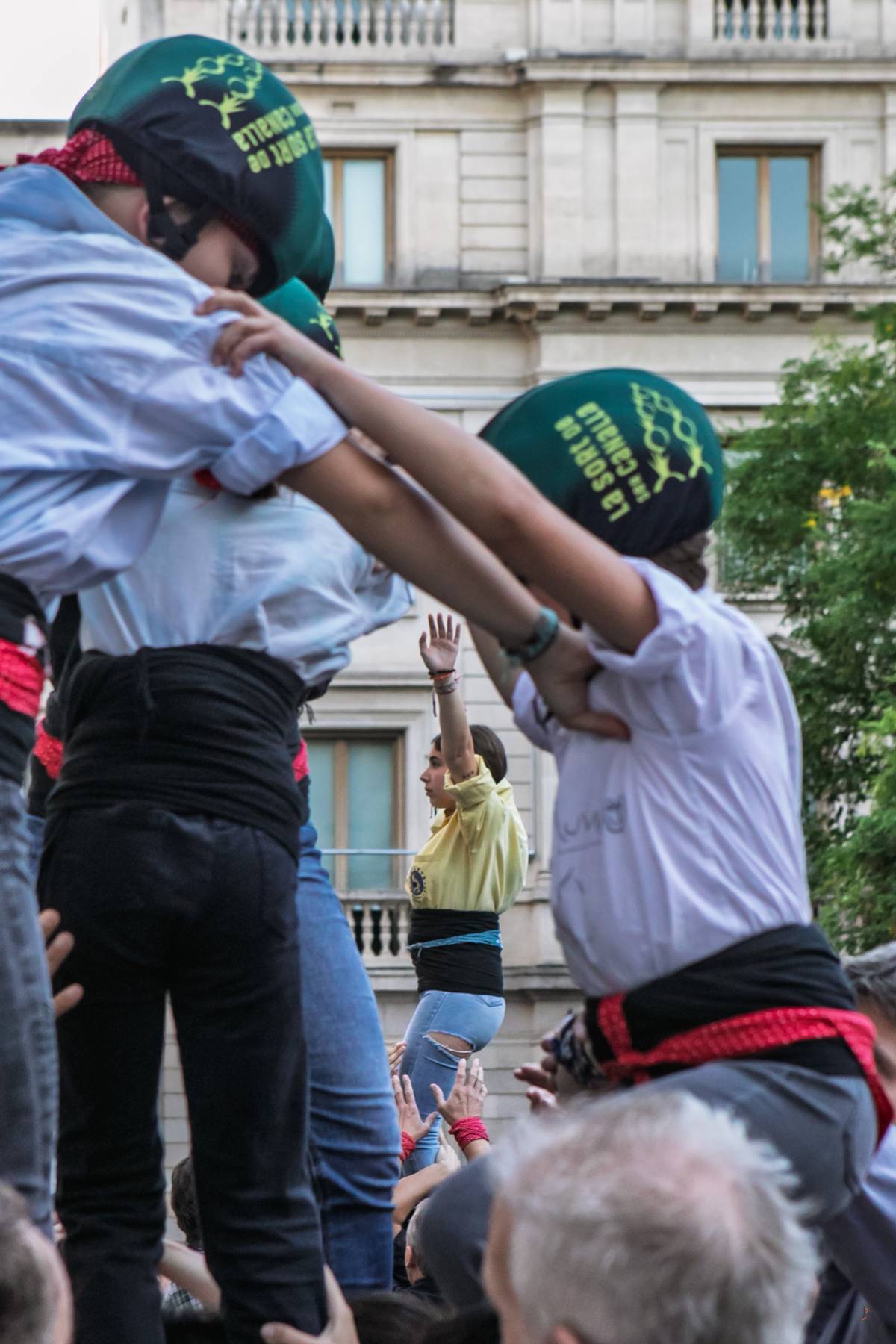 Assaig dels Saballuts a la plaça de Sant Roc a la Festa Major de 2025