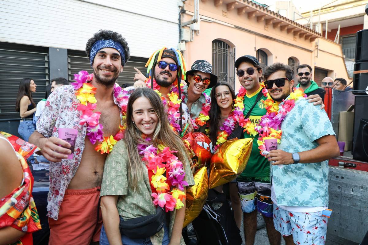 FOTOS | "I love SBD", cares cremades, 'souvenirs' i milers de persones, al Correbars 