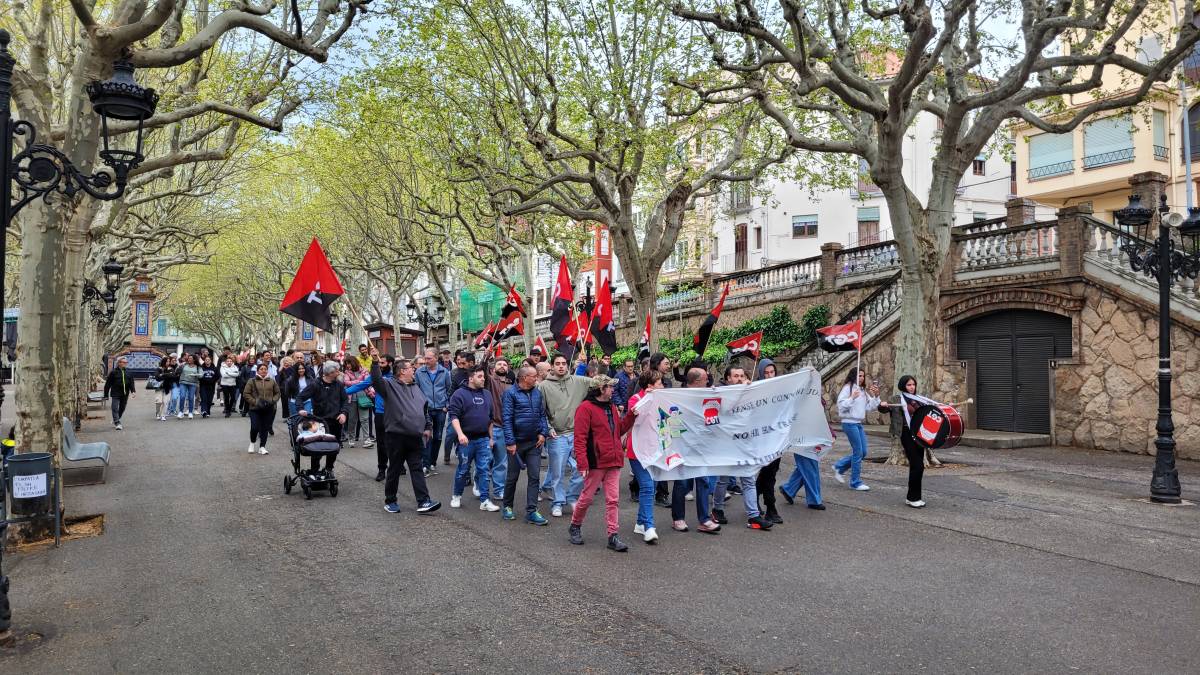 Crida a la vaga, total i indefinida, als centres de treball de Liven-Paulig