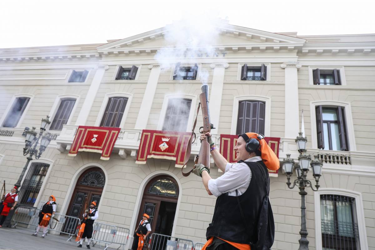 FOTOS | La galejada de trabucaires anima la Festa Major amb pólvora i tradició