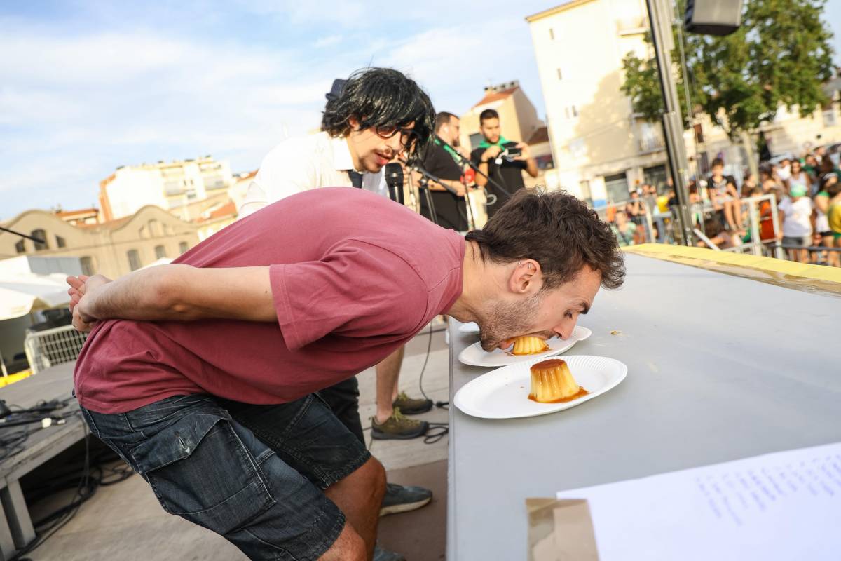 Els concursos de menjaflams i de titius engresquen les barraques